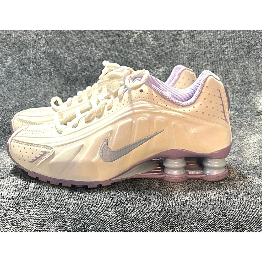 Nike IH4050-001 US5.5Y Soft Pearl/Celestine Blue Purple Shox Shoes